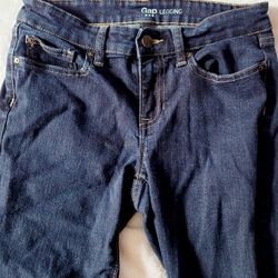 Women Gap Leggin Jeans Dark Wash Denim Size 2. Strechable