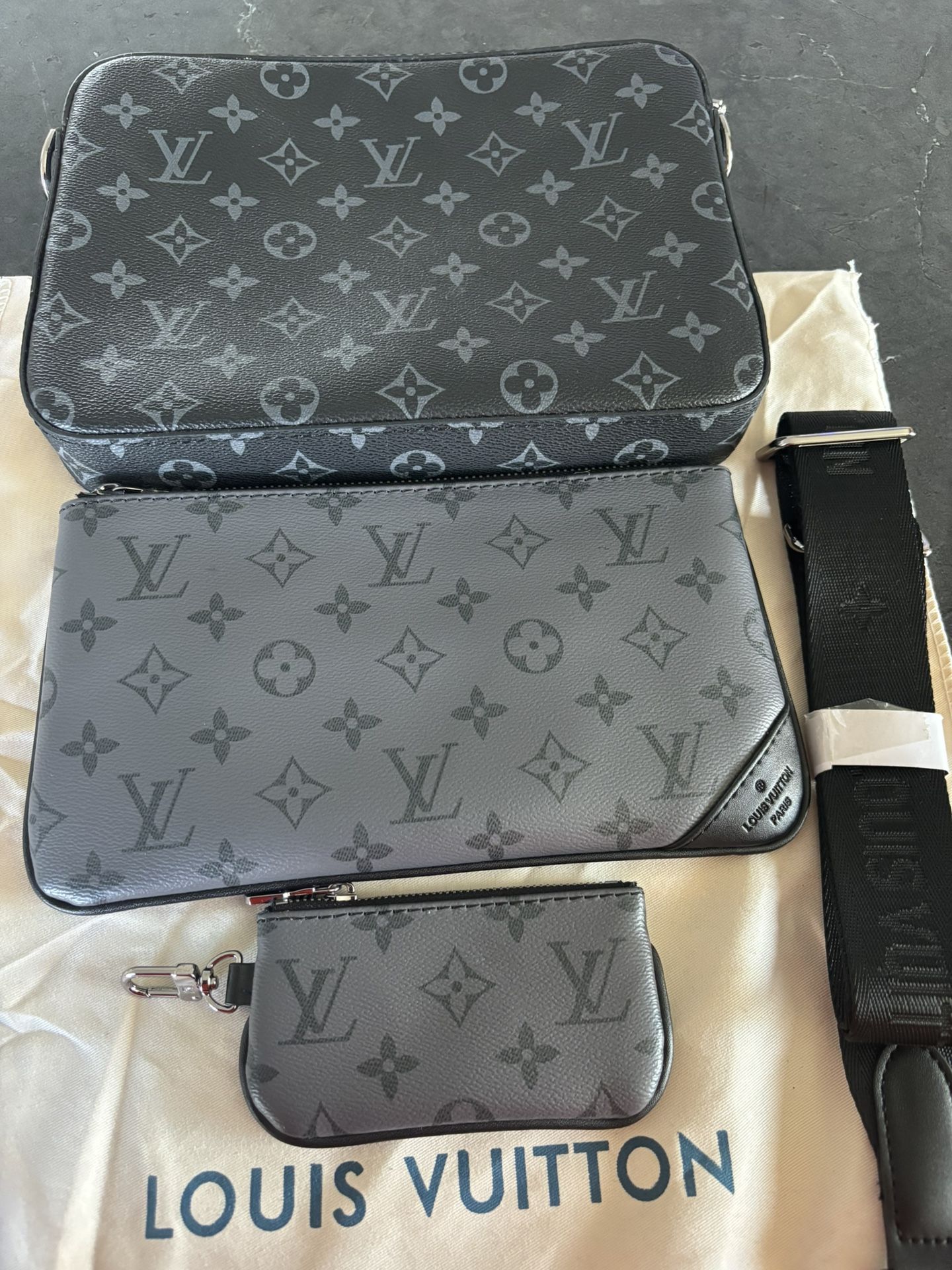 Louis Vuitton Trio Messenger Bag