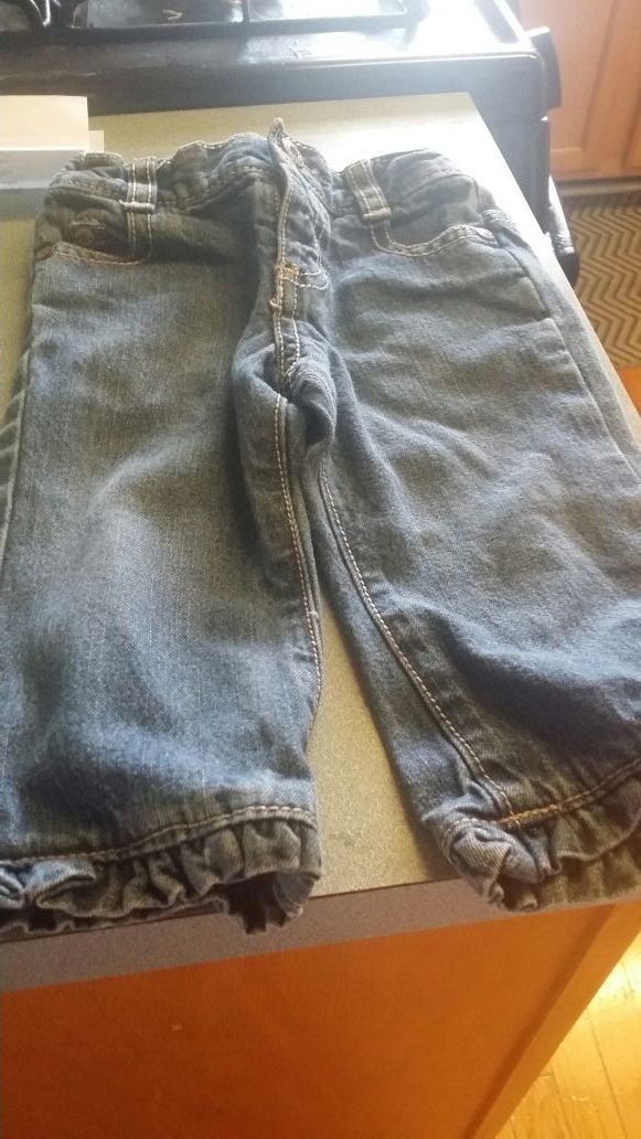 Little girl cute jeans