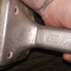Top Of The Line Heavy-duty Robert's 10-412 Knee Kicker
