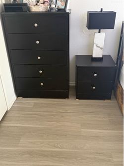 Black Chester and 2 nightstands