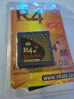 NINTENDO 3DS R4 CARD