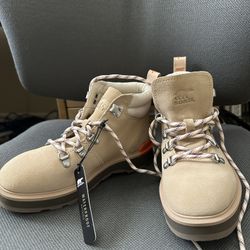 SOREL women’s Boots Size 6