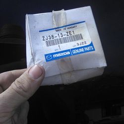 Mazda: Fuel Filter. 7 Left