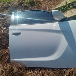 Front Passenger Side Door And Mirror With Window 2020 Dodge Charger