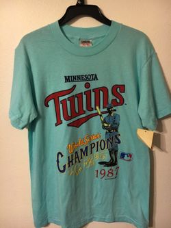Twins World Series tee size L