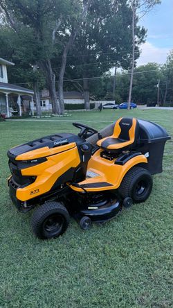XT1 Enduro LT 46 in. 23 HP V-Twin Kohler 7000 Series Engine Hydrostatic Drive Gas Riding Lawn Tracto