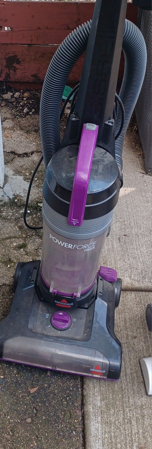 Vacuum $15