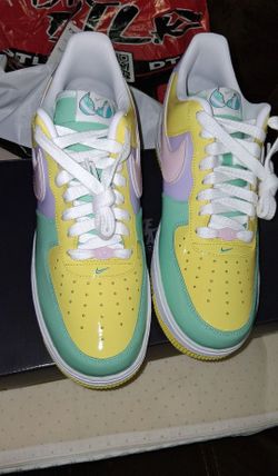 Mens Easter Air Force 1 size 11