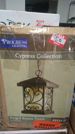 Outdoor hanging pendant light