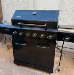 Used with cover incluided propane Gas BBQ GRILL