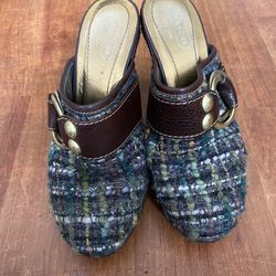 COACH CLAUDE BOUCLE TWEED LEATHER MULE SLIDE BOOT HIGH HEEL GREEN 6. Condition is "Pre-owned". See pictures ask questions and make an offer!