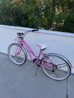 Schwinn Classic Seven Deluxe Roxie Cruiser vintage