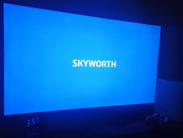 Skyworth 70" 4K UHD LED Smart TV