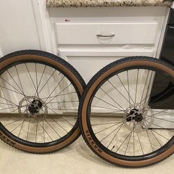 27.5 Wheelset With Rotors And Maxxis Ikon Tires