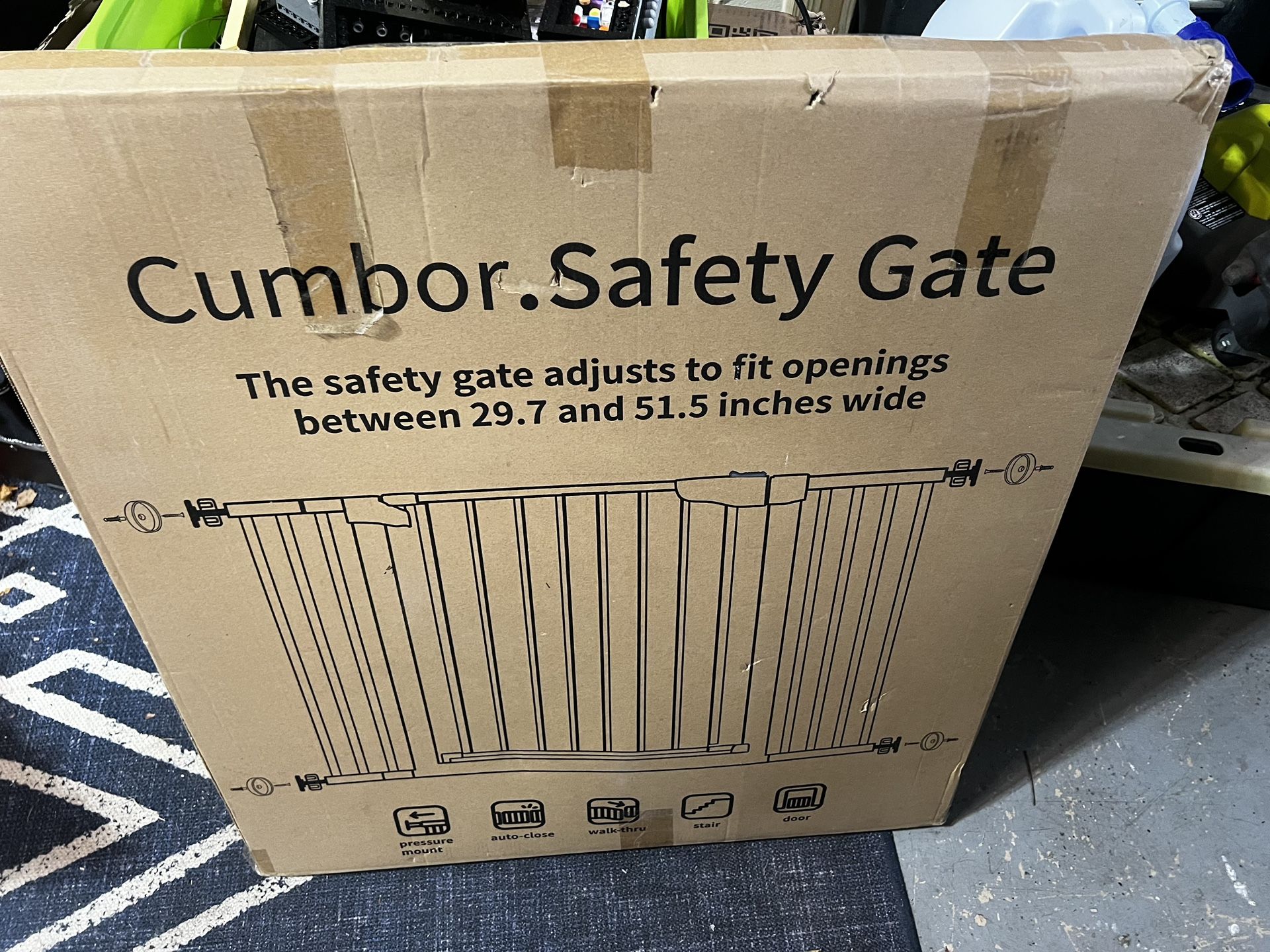 Baby gate 29.7” - 51.5”