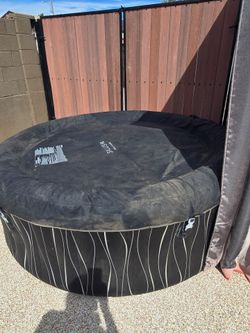 Saluspa Inflatable Hot Tub with Cover no pump