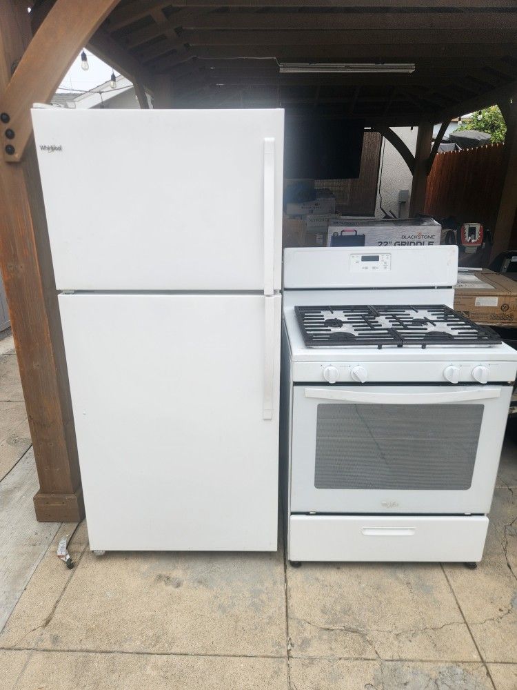 FRIDGE AND GAS STOVE SET 