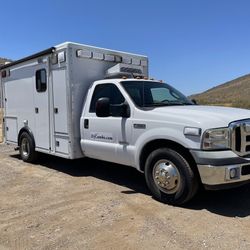 2006 Ford F350 Off Grid Mobile Home Ambulance Conversion