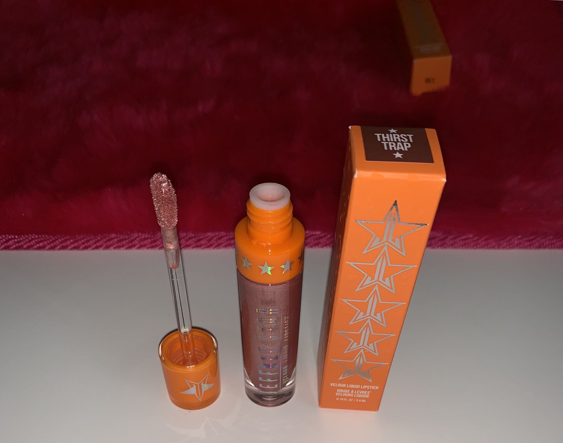 Jeffree Star Cosmetics Velour Liquid Lipstick in shade: Thirst Trap (Metallic Beige Champagne) Limited Edition