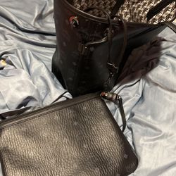 Mcm Large Tote Bag 400$ Clutch Included 