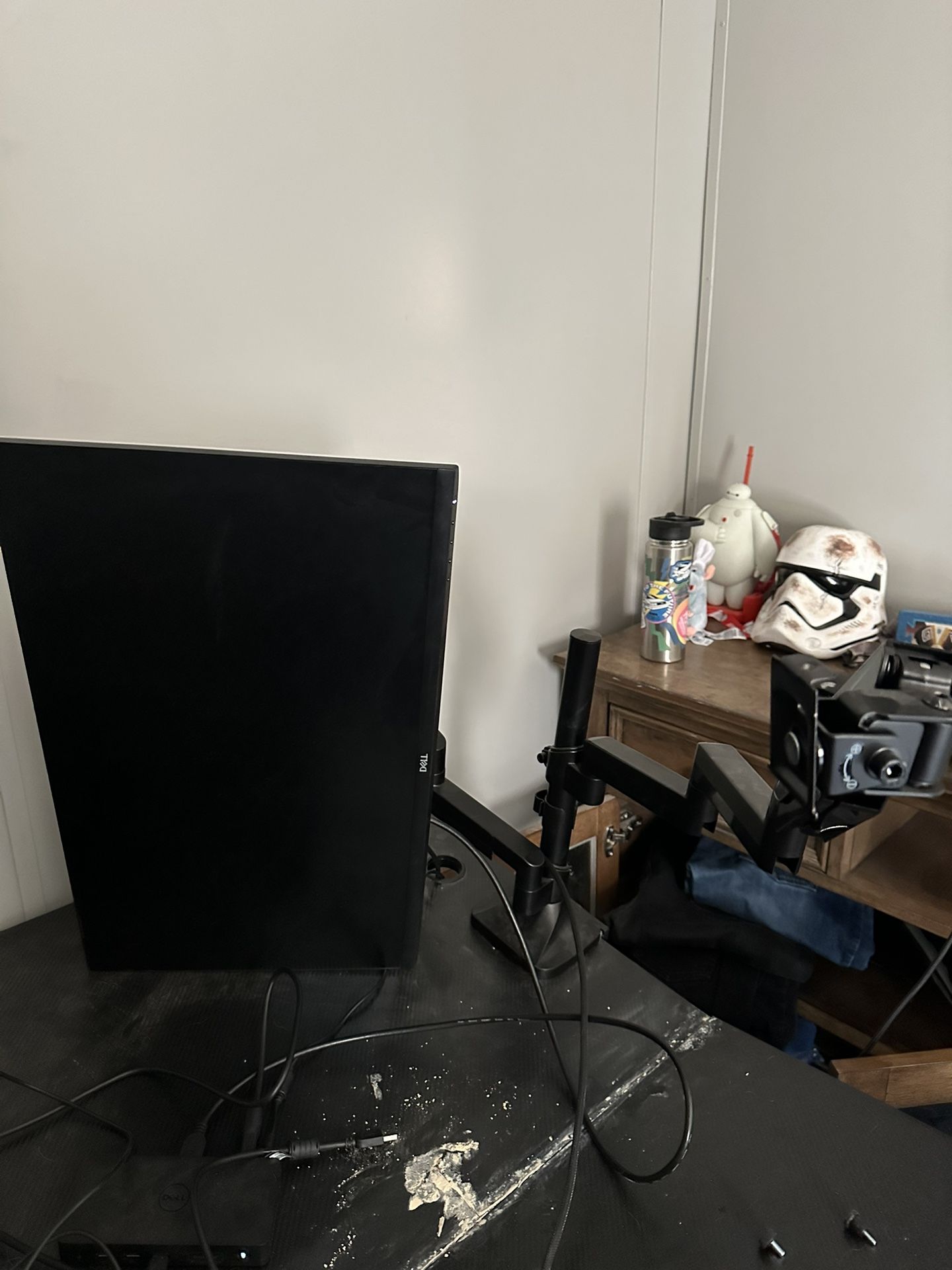 Dell 27 Inch Monitor