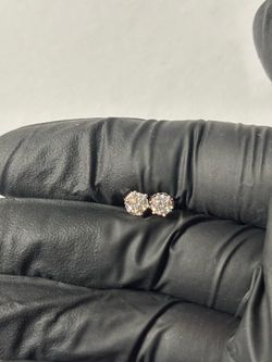 MOISSANITE 4MM STUD EARRINGS