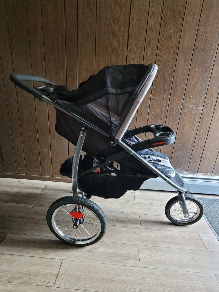 Graco FastAction Fold Jogging Stroller