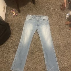 Levi’s 501 Light wash straight leg jeans