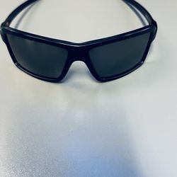 Oakley Cables OO9129-0263 Matte Black / Prizm Black Polarized Sunglasses – Pre-Owned, Excellent Condition Up for sale are these authentic Oakley Cable