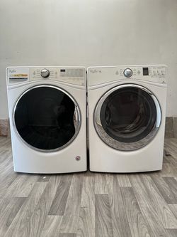 Whirlpool washer and dryer laundry