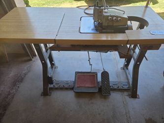 Overlock Sewing Machine