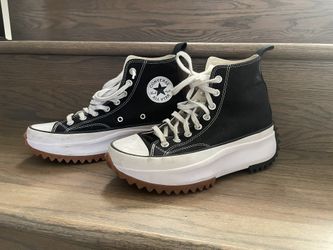 Converse Run Star Hike Canvas Platform Men’s 7/ Women’s 8.5