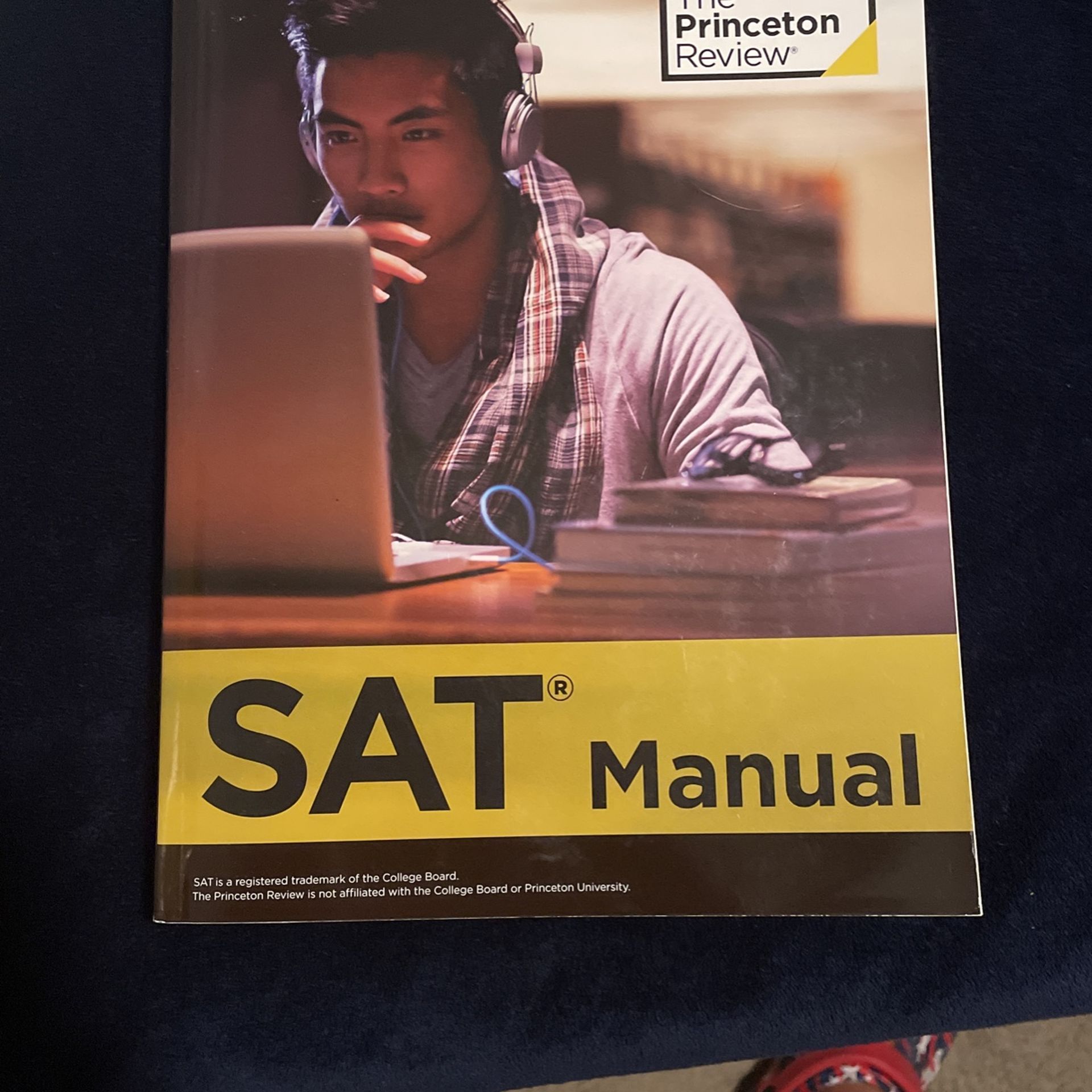 SAT testing study books and manuels