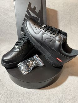 Air Force supreme black