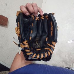 Left Handed Macgregor Black T-ball Glove