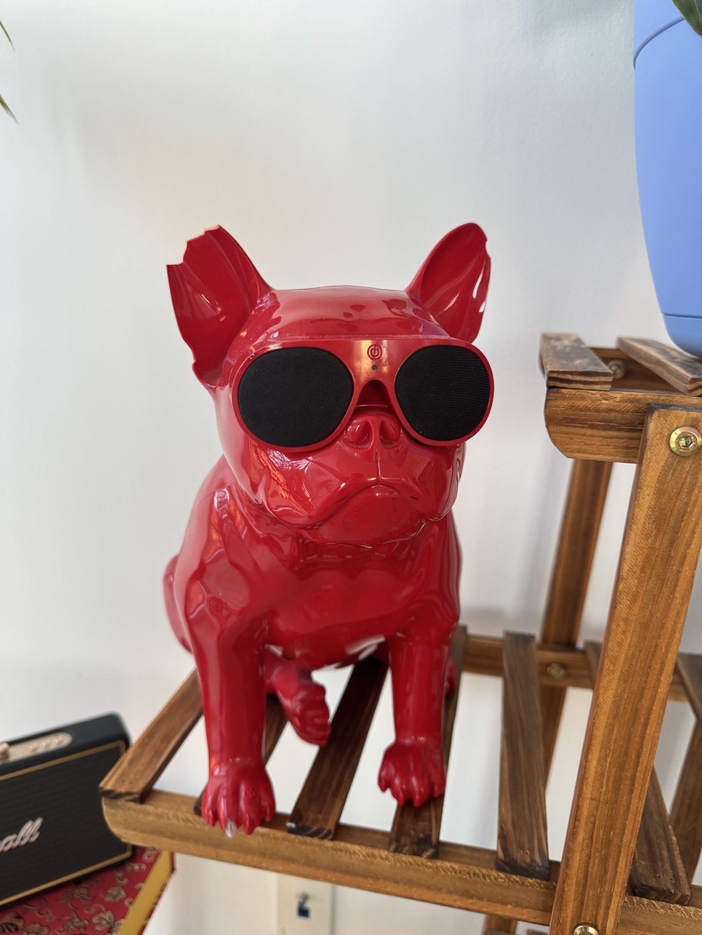 AeroBull XS Wireless Bluetooth Speaker – Bulldog Design