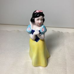 Vintage Disney Japan Snow White Figurine 