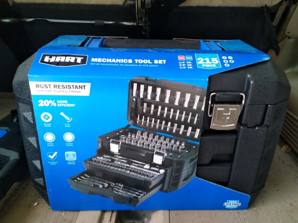 Brand New Hart 215 Piece Mechanics Tool Set