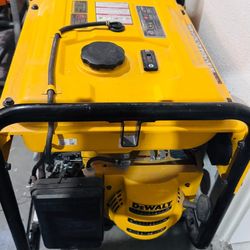 Generator DEWALT