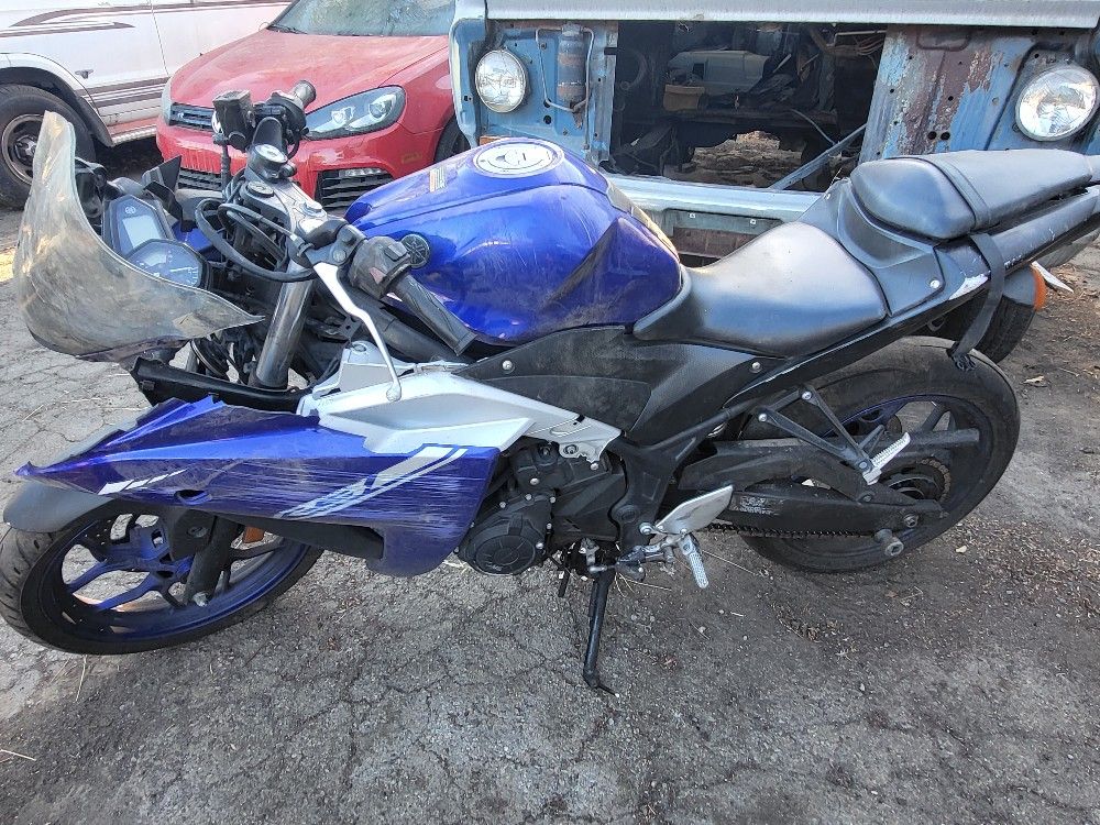 2017 YAMAHA MOTORCYCLE