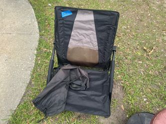 Collapsible camping beach folding chair