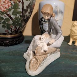 Lladro Figurine Girl With Rabbits Bunny Rabbit