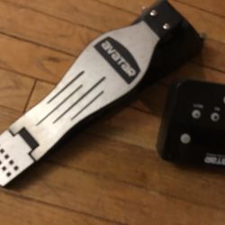 A Nice Foot Pedal For The Base Guitar