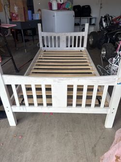 Twin / toddler