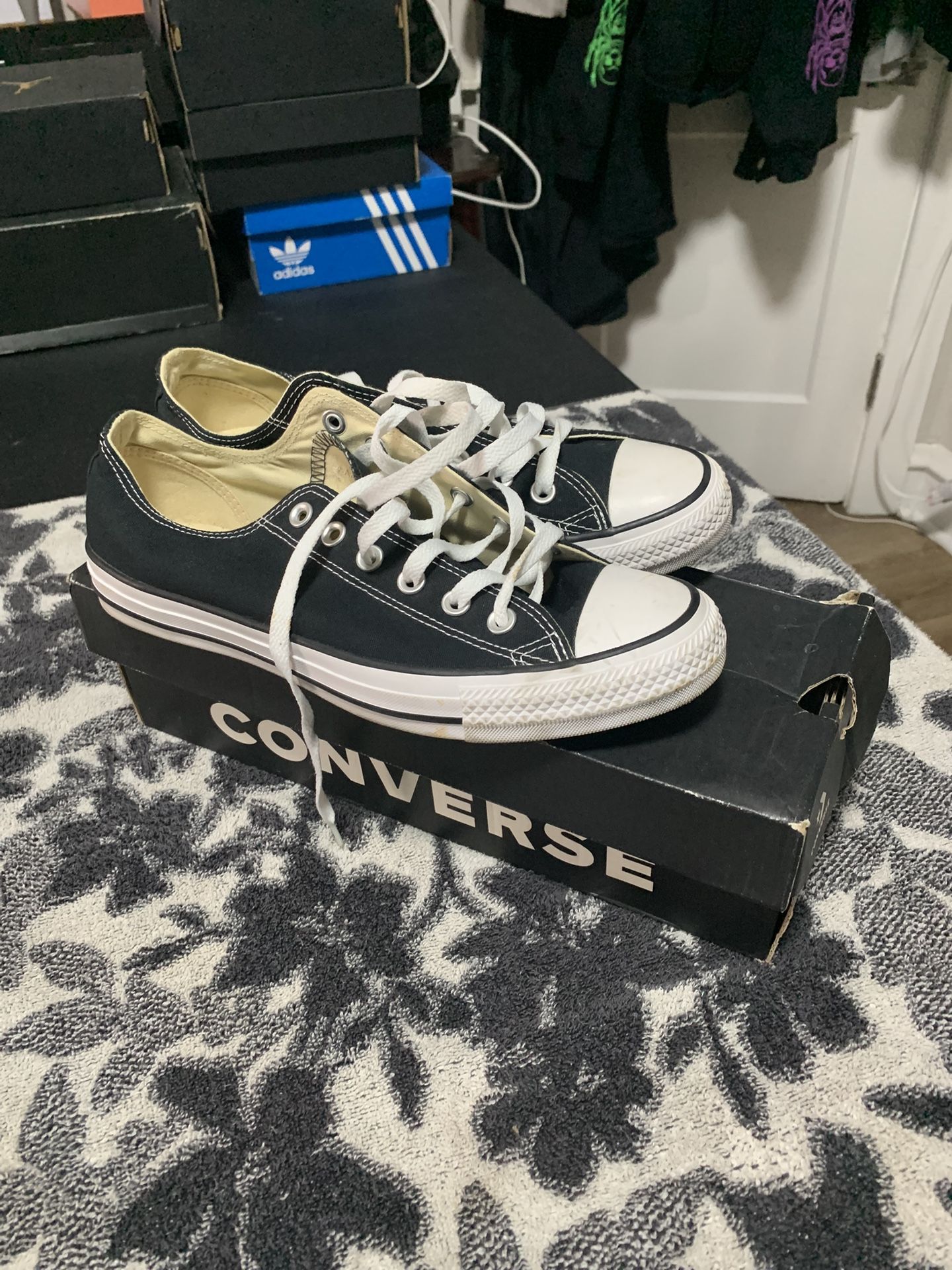 Converse Chuck Taylor All Star Low Black/White (Men’s 9)