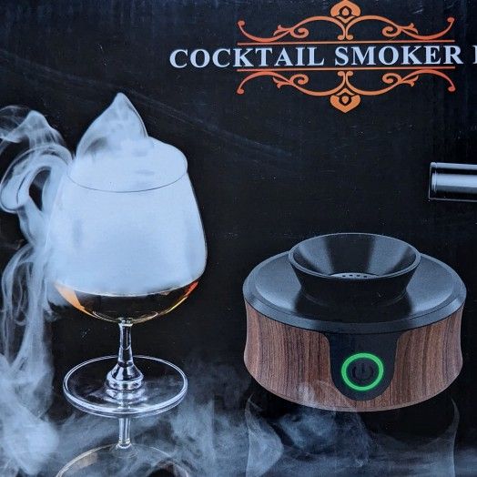NEW electric cocktail smoker kit in original box with torch and 6 flavorful wood chips & accessories