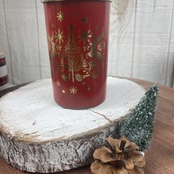 Festive Red And Gold Holiday Candle 18 Oz