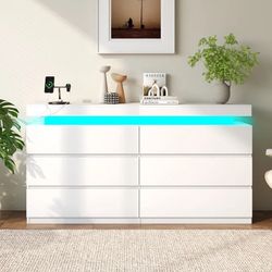 6 Drawer Dresser with Power Outlet, Dresser with LED Light Modern Chest of Drawers for Closet, Double Wide Drawer Organizer Cabinet for Bedroom, Livin