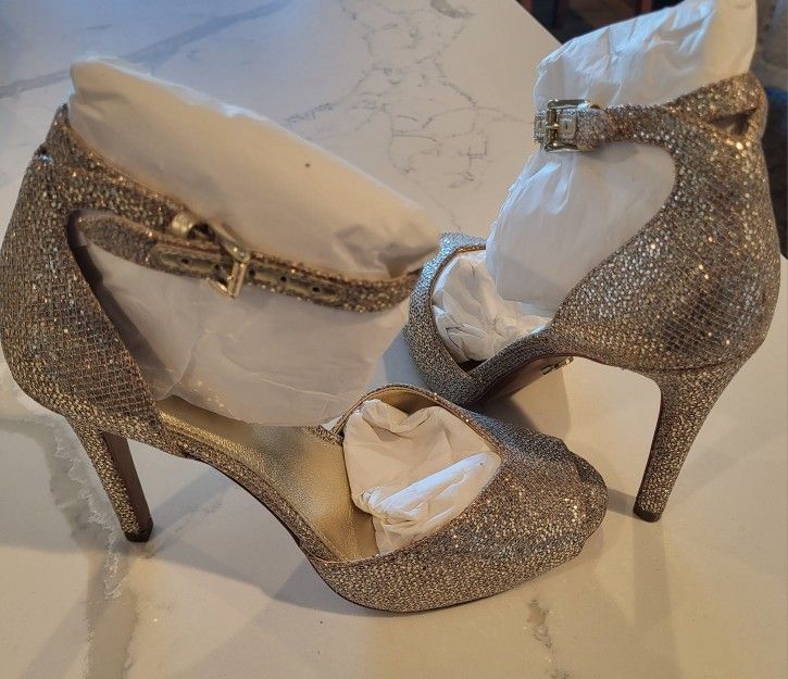 Michael Kors Shoes. Size 5.